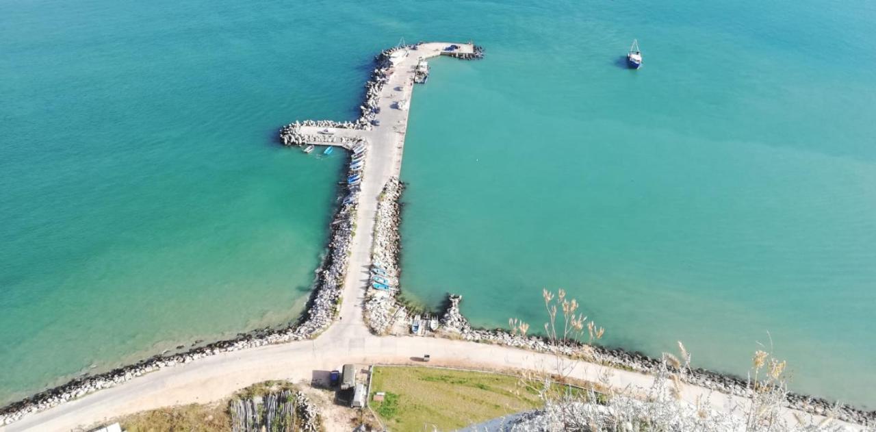 Complex Karia III Apartman Kavarna Kültér fotó